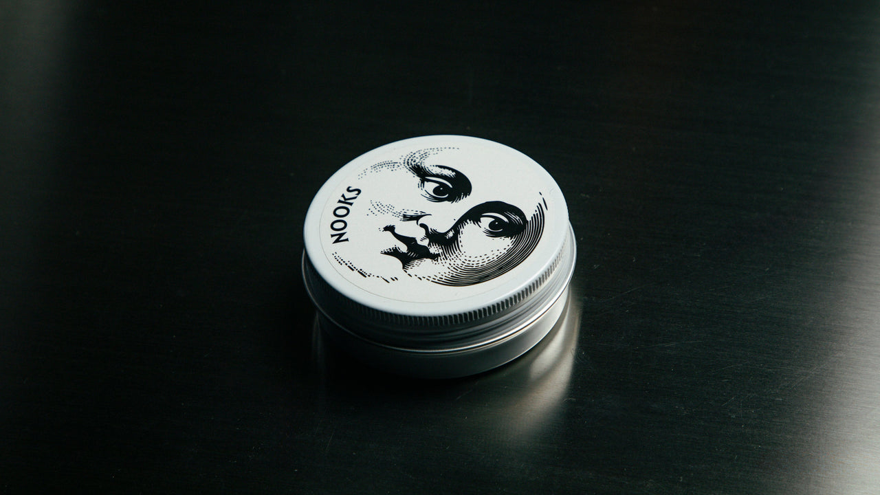NOOKS Everywhere Balm white aluminium tin with face logo, petroleum-free barrier repair balm